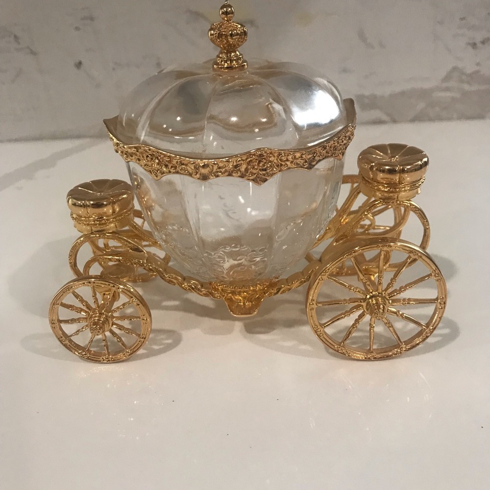 1989 Franklin Mint 24K Gold Plated and Crystal Disney Cinderella Carriage